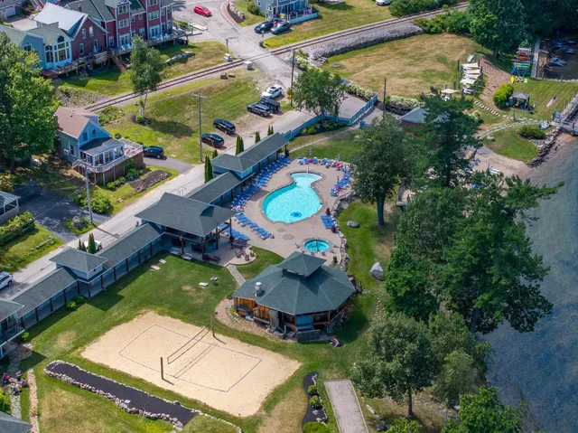 $1,400,000 | 6 Windjammer's Ridge, Laconia, NH 03246