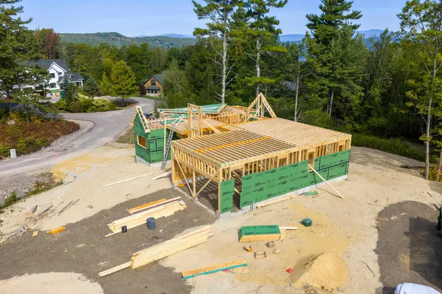 $1,400,000 | 6 Windjammer's Ridge, Laconia, NH 03246
