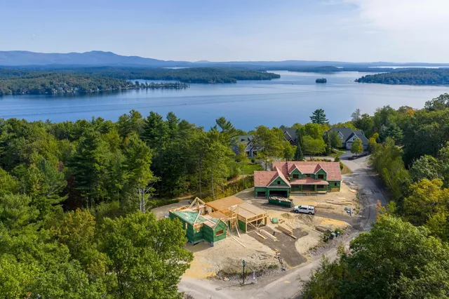 $1,400,000 | 6 Windjammer's Ridge, Laconia, NH 03246
