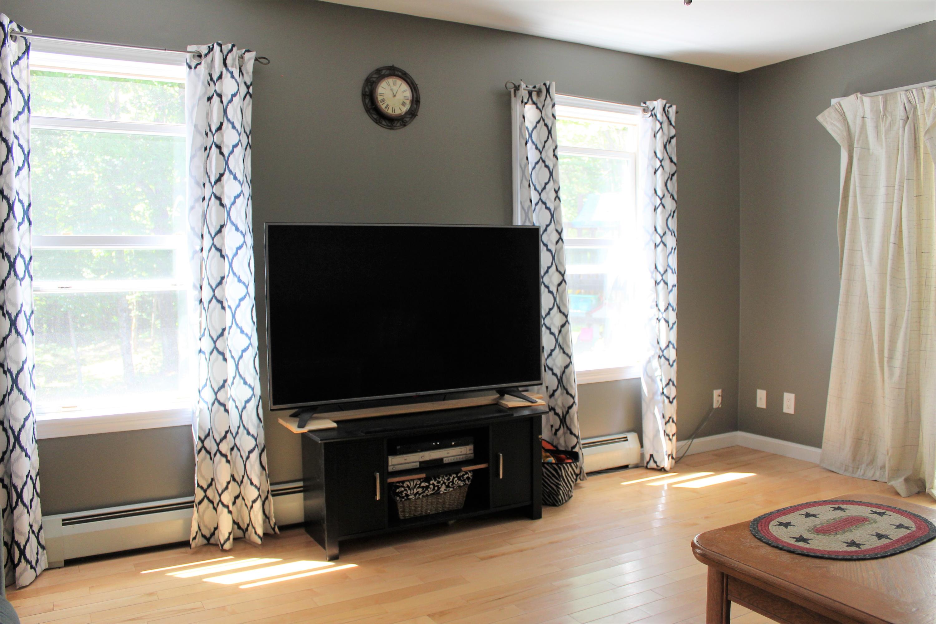 28 Shady Nook Road West Newfield, ME 04095 - Photo 14 of 33 14 living room