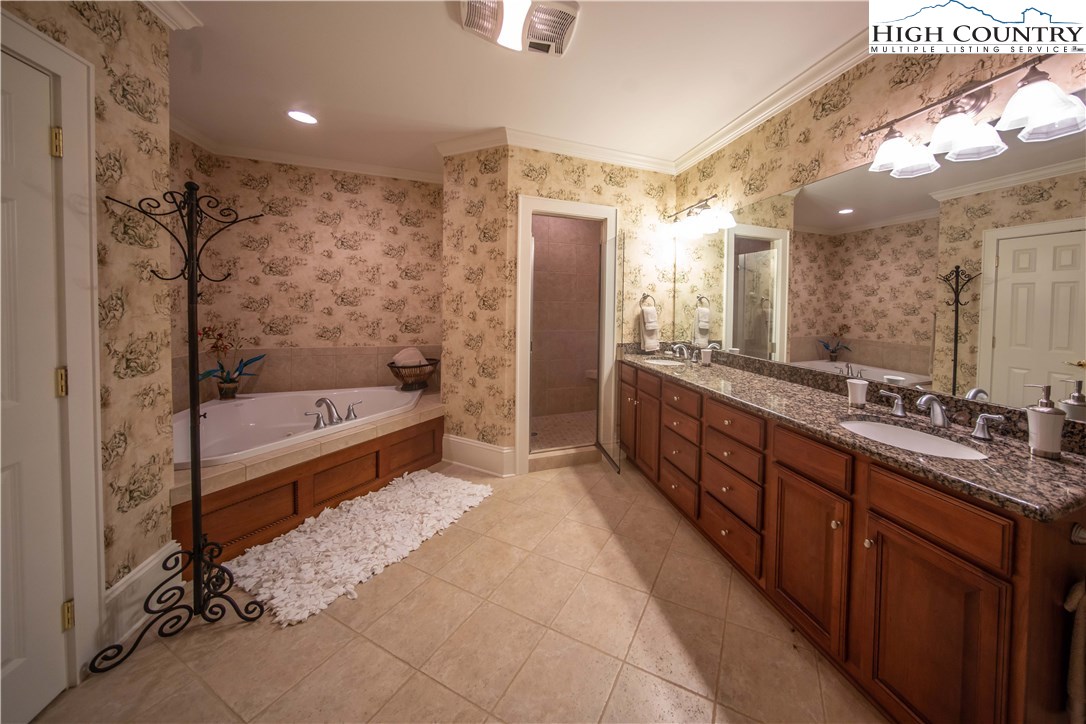 259 Hialeah Lane Boone, NC 28607 - Photo 35 of 40 Gallery Image 35