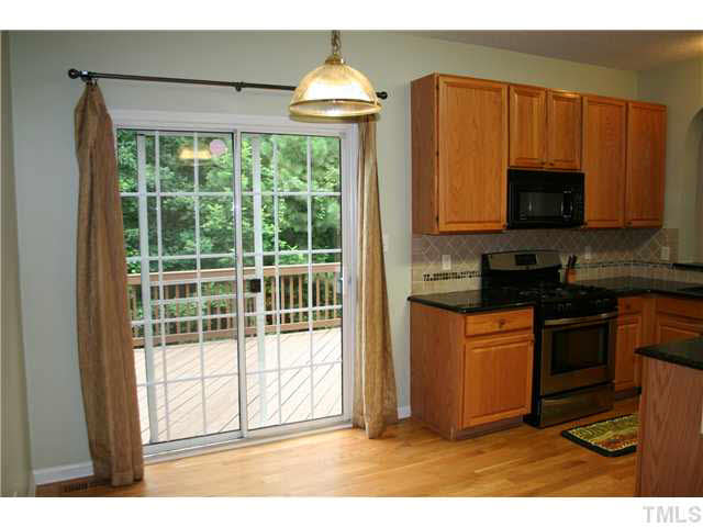 2419 Goldfinch Way Raleigh, NC 27606 - Photo 11 of 20 Gallery Image 11