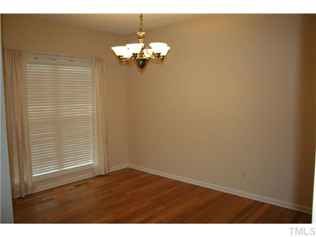 2419 Goldfinch Way Raleigh, NC 27606 - Photo 5 of 20 Gallery Image 5