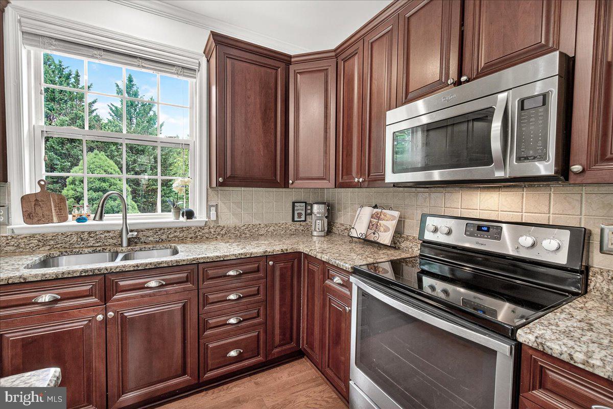 8329 Jordan Valley Way Frederick, MD 21702 - Photo 16 of 77