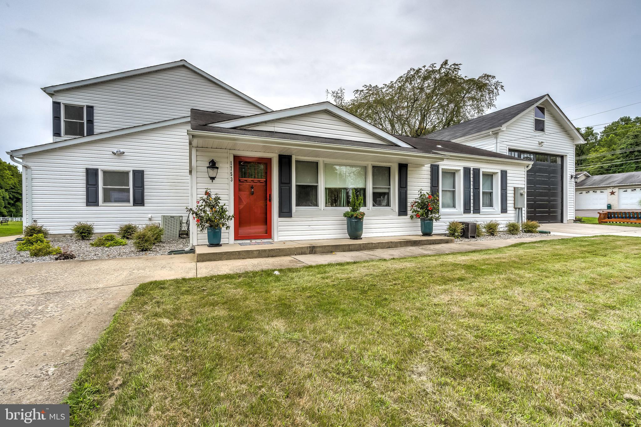 1753 Dunton Road Annapolis, MD 21401 - Photo 1 of 62