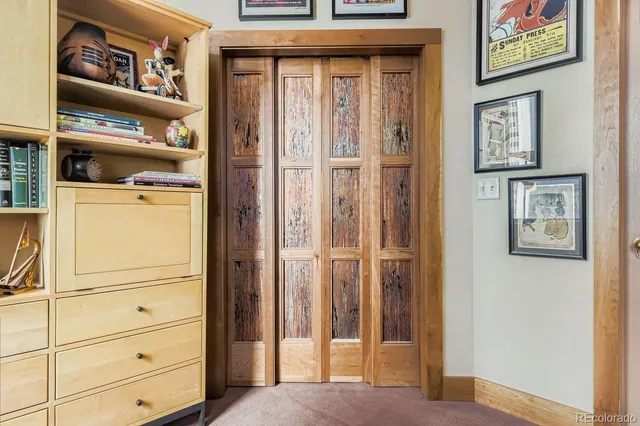 a view of walk in closet