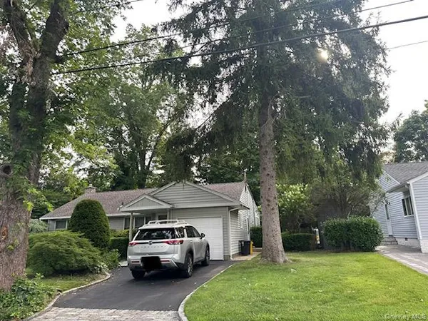$4,600 | 36 Coolidge Avenue, Glen Head, NY 11545