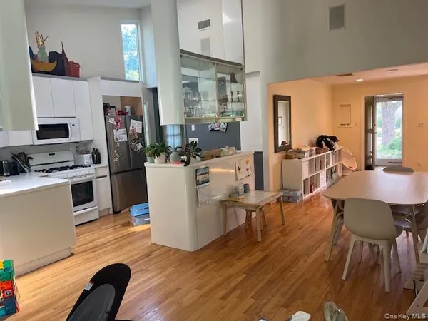 $4,600 | 36 Coolidge Avenue, Glen Head, NY 11545