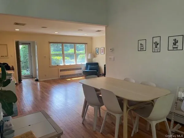 $4,600 | 36 Coolidge Avenue, Glen Head, NY 11545