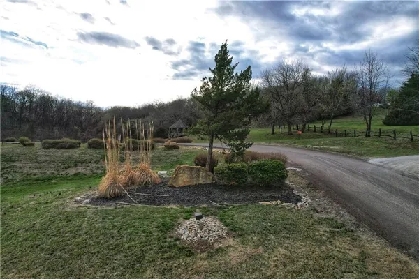 $40,000 | 164 Deer Run Road, Atchison, KS 66002