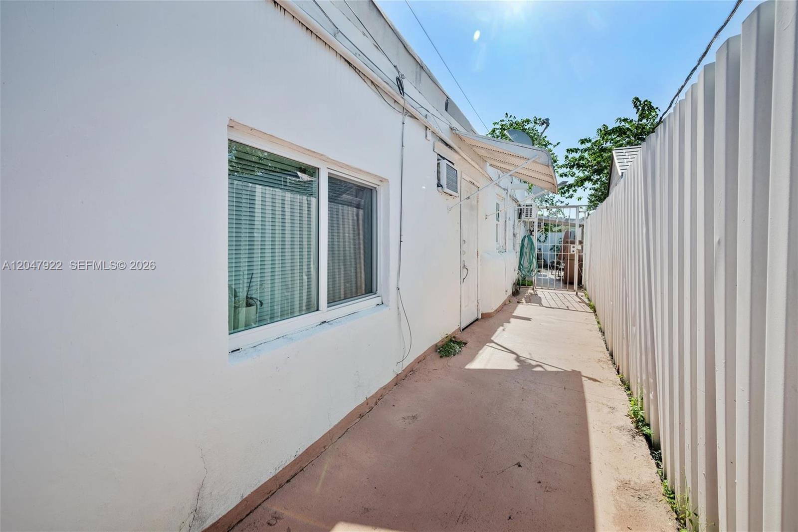 5800 Southwest 20th Street Miami, FL 33155 - Photo 20 of 24