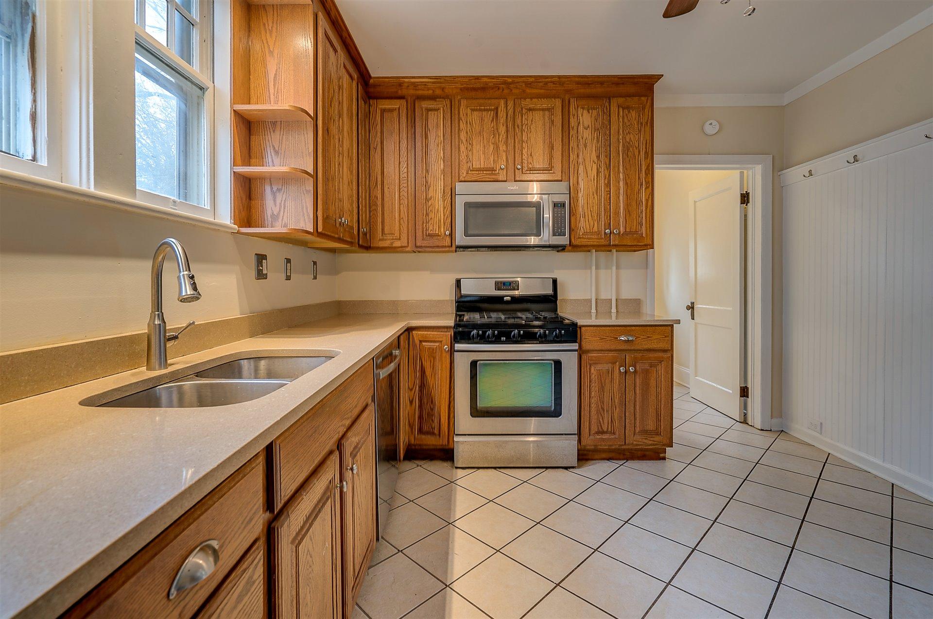 1930 Carter Road Southwest Roanoke, VA 24015 - Photo 17 of 35 lots of counter space