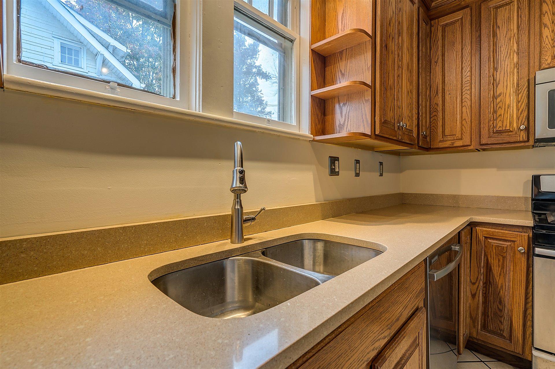 1930 Carter Road Southwest Roanoke, VA 24015 - Photo 18 of 35 quartz counters