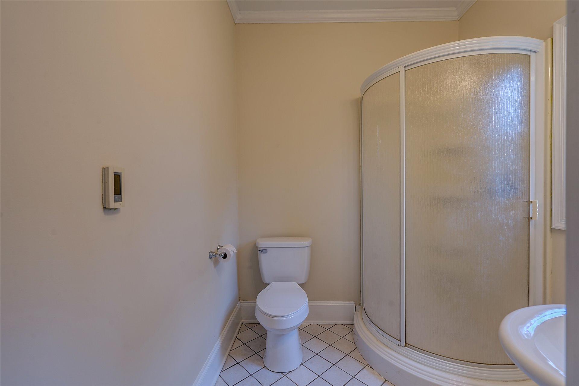 1930 Carter Road Southwest Roanoke, VA 24015 - Photo 21 of 35 entry full bath with brand new toilet