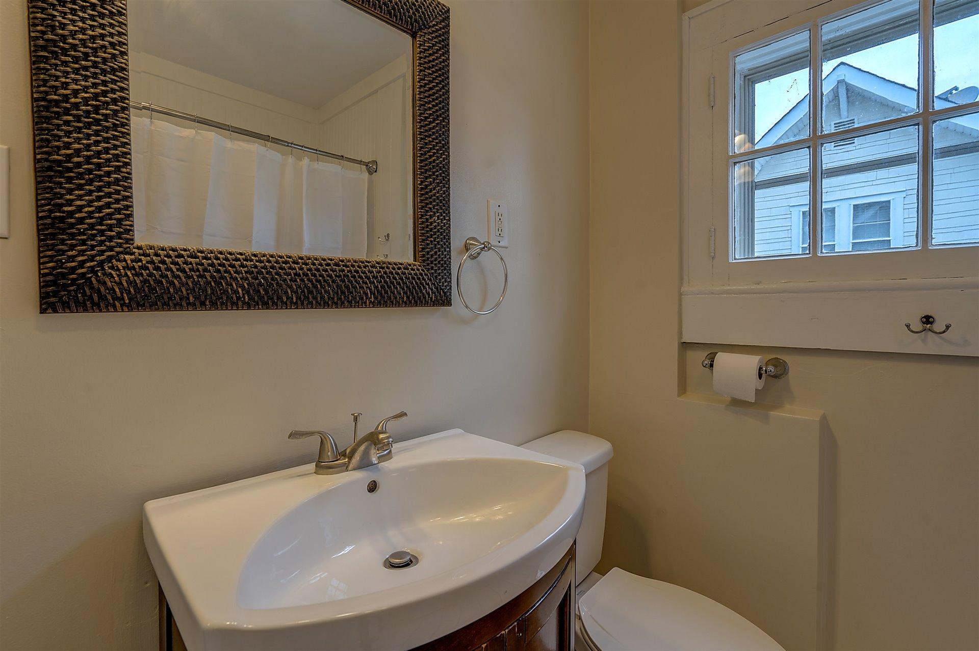 1930 Carter Road Southwest Roanoke, VA 24015 - Photo 25 of 35 Upper full bath with brand new toilet