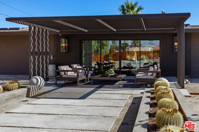 $1,189,000 | 19591 Prickly Pear Trail, Desert Hot Springs, CA 92241