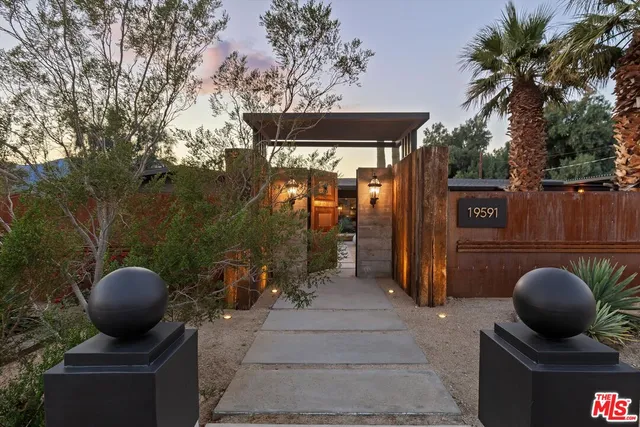 $1,189,000 | 19591 Prickly Pear Trail, Desert Hot Springs, CA 92241