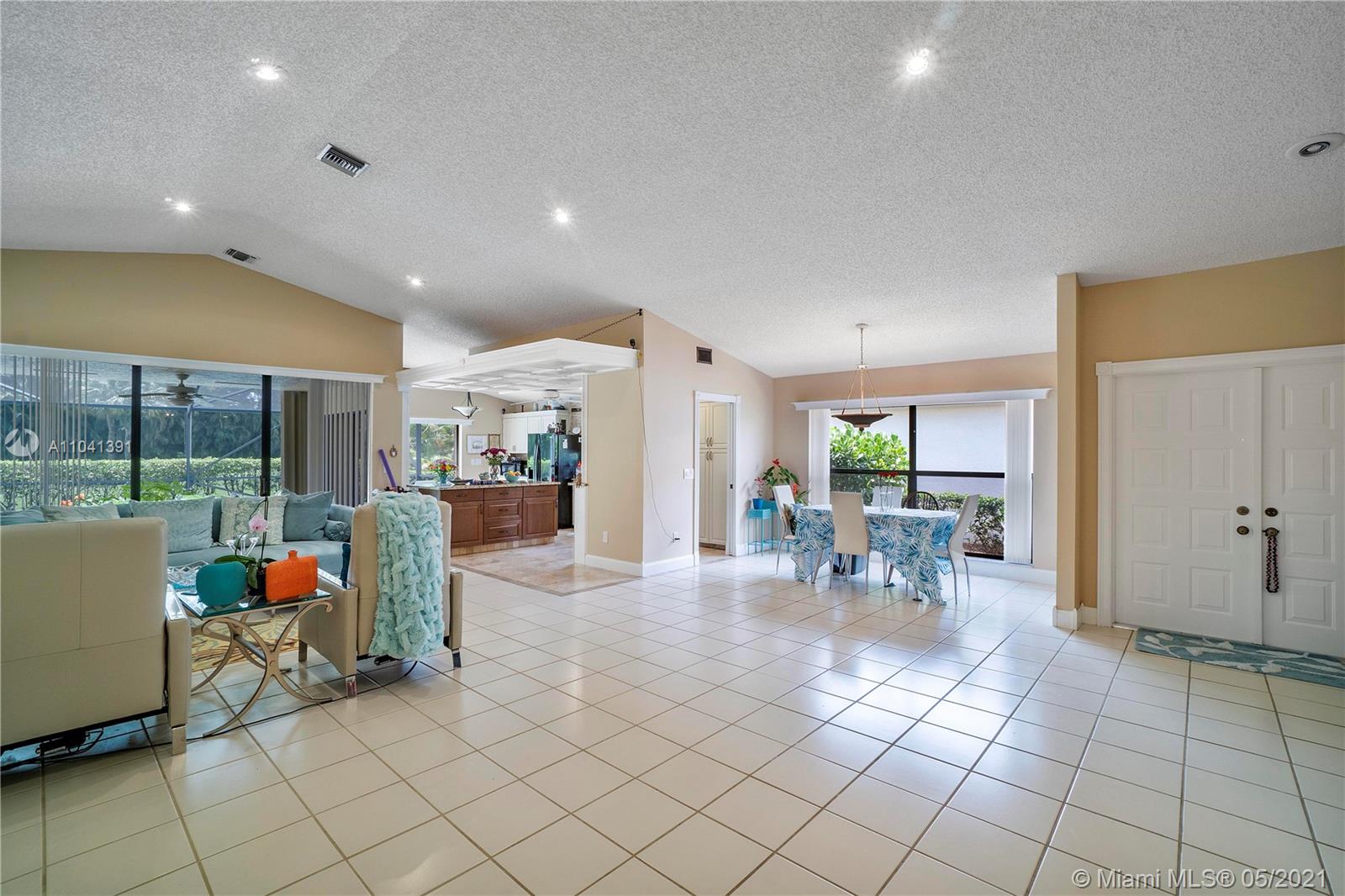 21386 Bridgeview Drive Boca Raton, FL 33428 - Photo 11 of 44