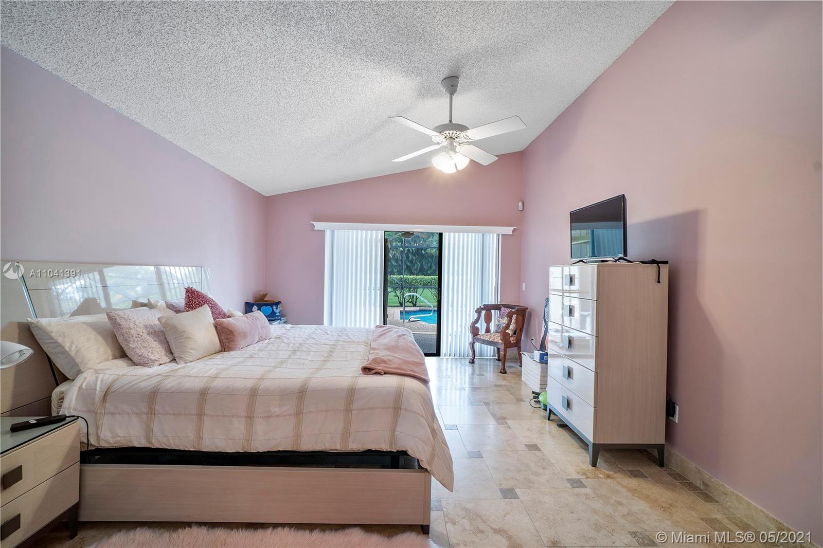 21386 Bridgeview Drive Boca Raton, FL 33428 - Photo 20 of 44