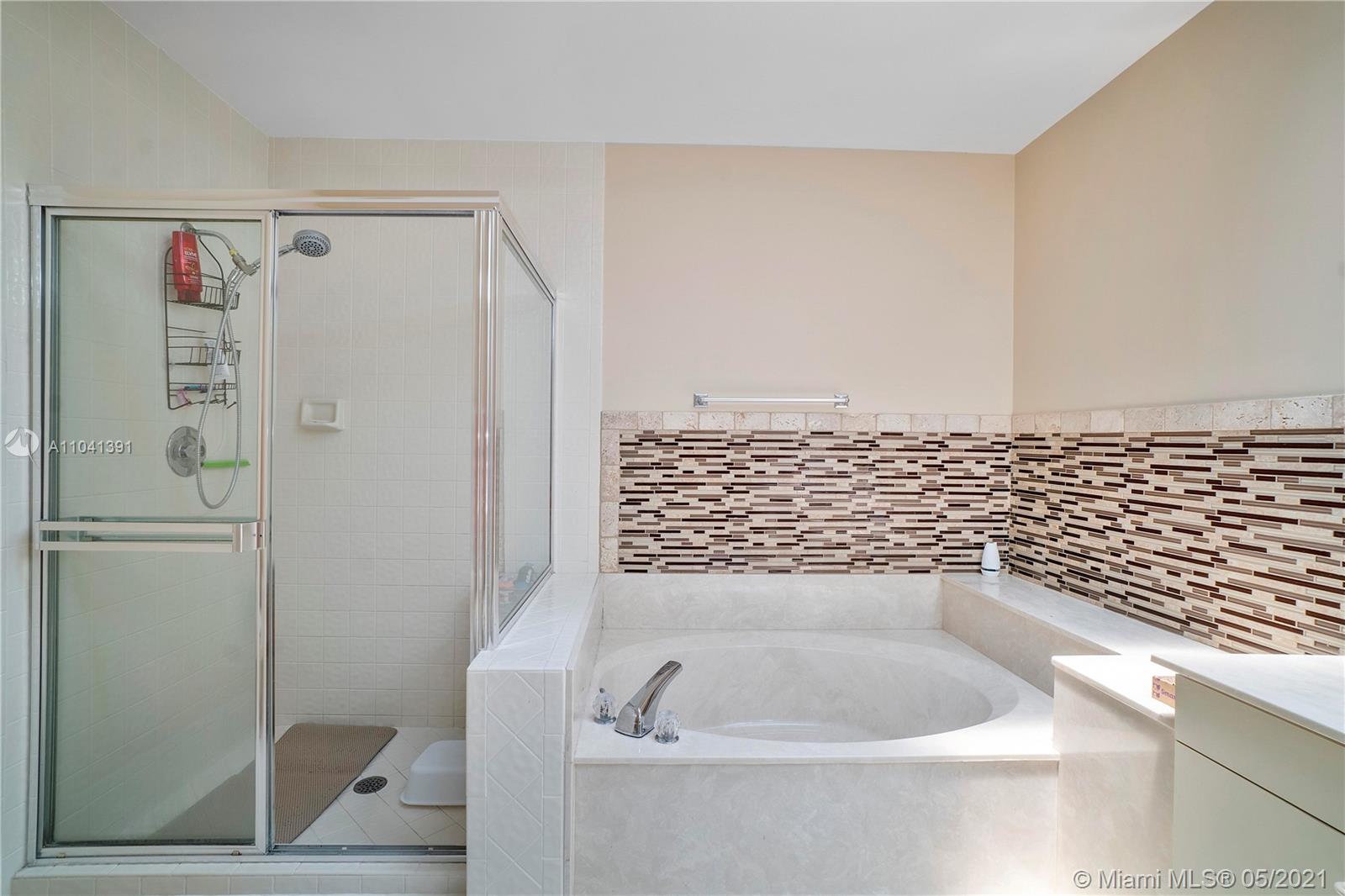 21386 Bridgeview Drive Boca Raton, FL 33428 - Photo 23 of 44