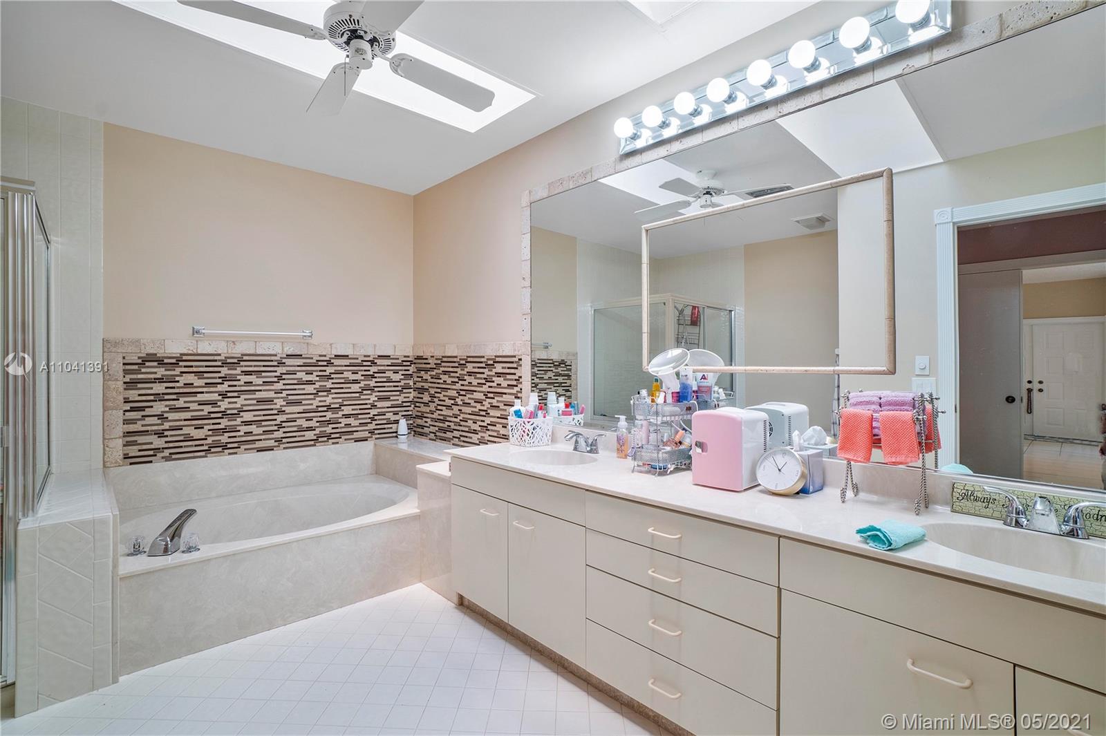 21386 Bridgeview Drive Boca Raton, FL 33428 - Photo 24 of 44