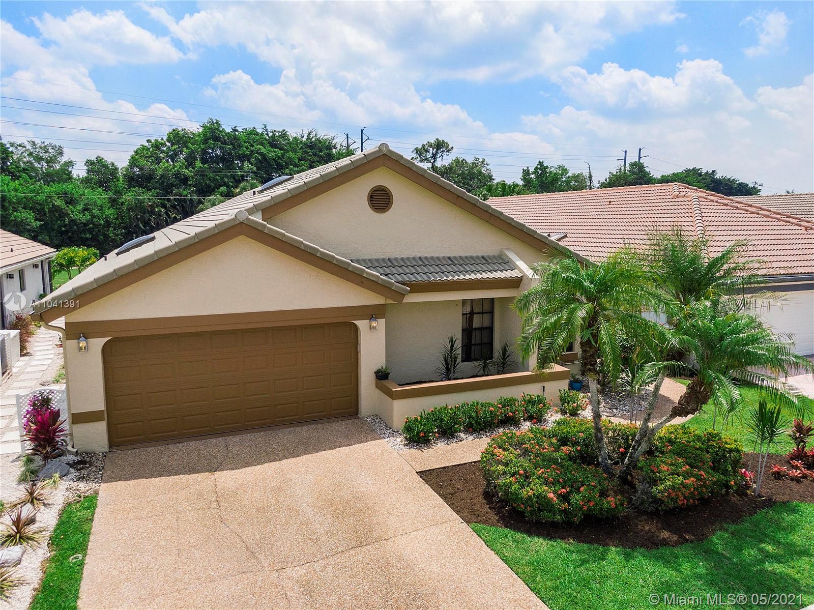 21386 Bridgeview Drive Boca Raton, FL 33428 - Photo 4 of 44