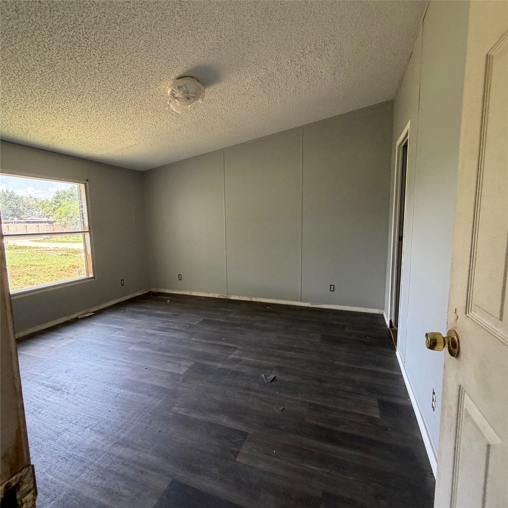1722 Dolores Street Rosharon, TX 77583 - Photo 10 of 17 Gallery Image 10