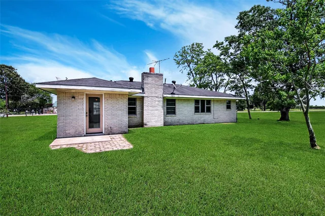 $1,650 | 17219 Janacek Road, Crosby, TX 77532
