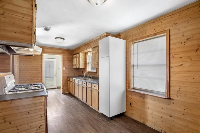 $1,650 | 17219 Janacek Road, Crosby, TX 77532