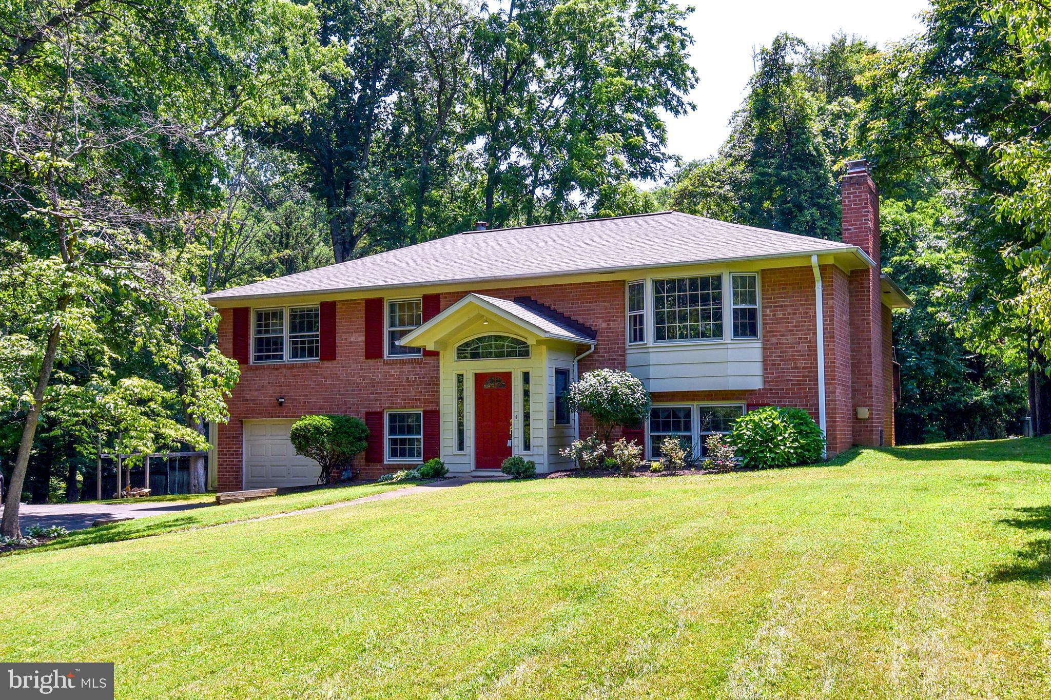 11525 Vale Road Oakton, VA 22124 - Photo 1 of 59