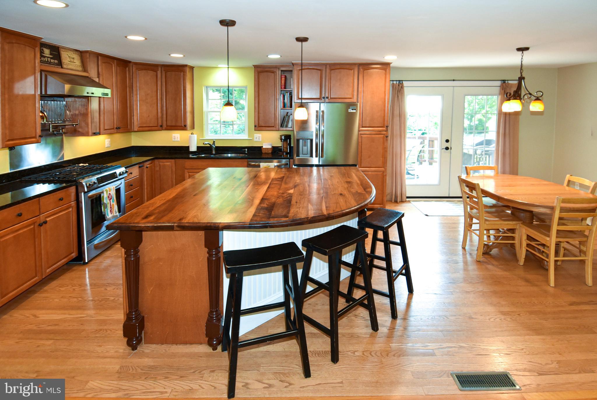 11525 Vale Road Oakton, VA 22124 - Photo 11 of 59