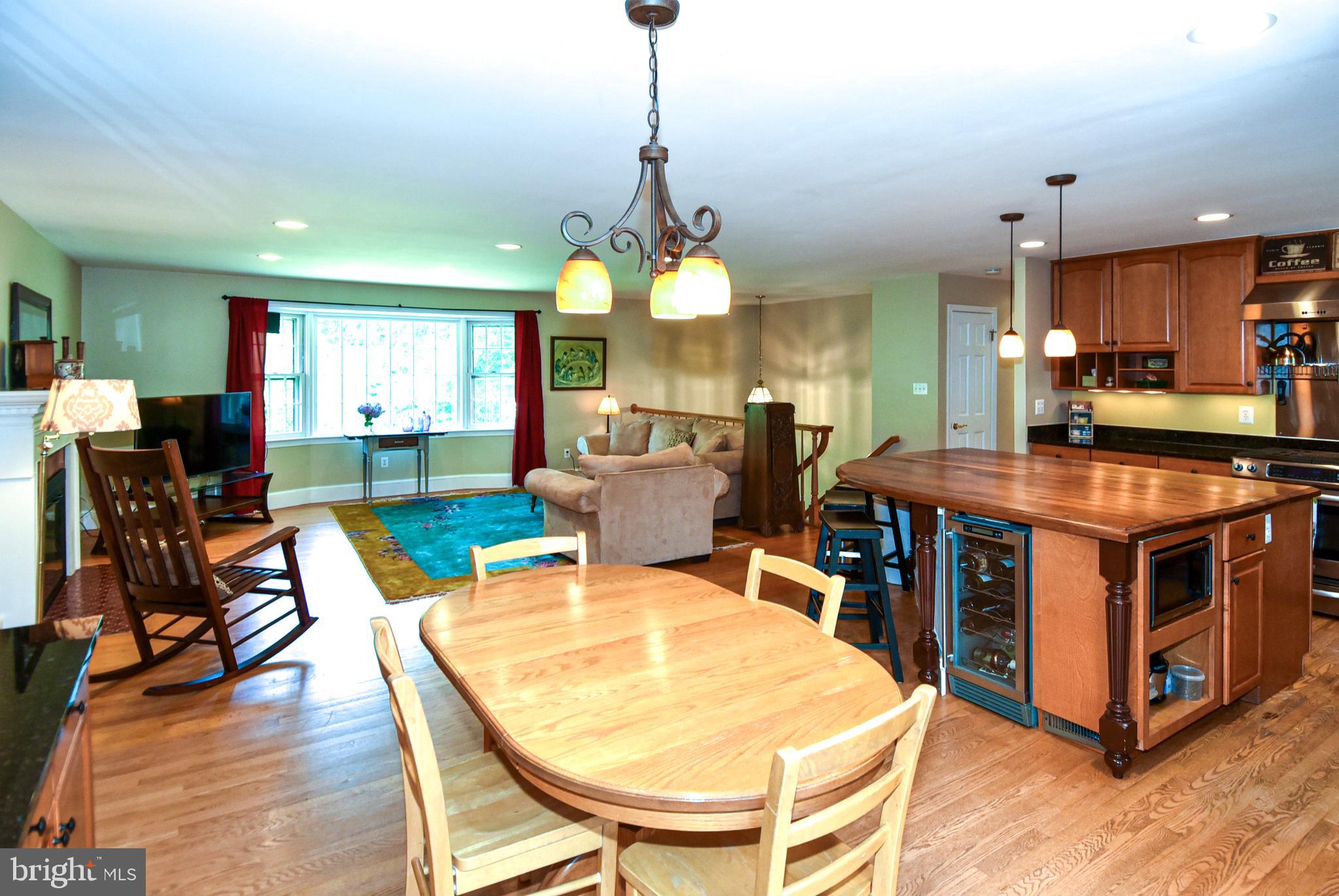 11525 Vale Road Oakton, VA 22124 - Photo 17 of 59