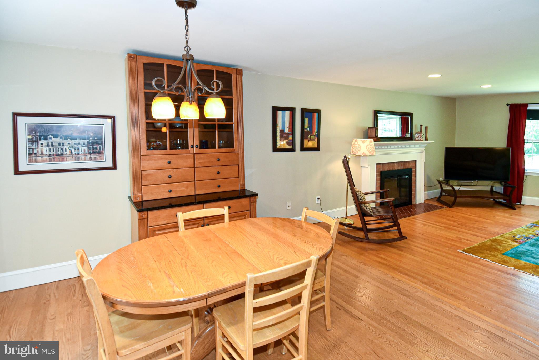 11525 Vale Road Oakton, VA 22124 - Photo 18 of 59