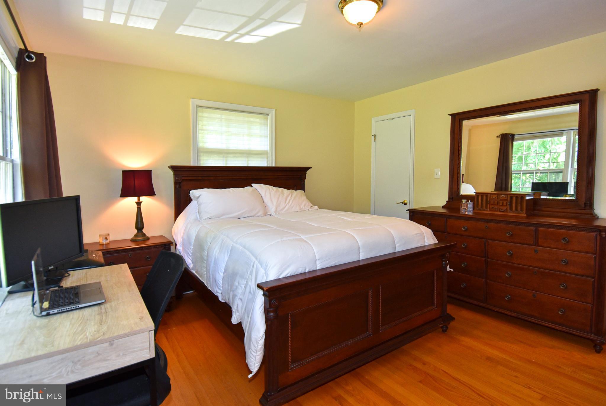 11525 Vale Road Oakton, VA 22124 - Photo 23 of 59