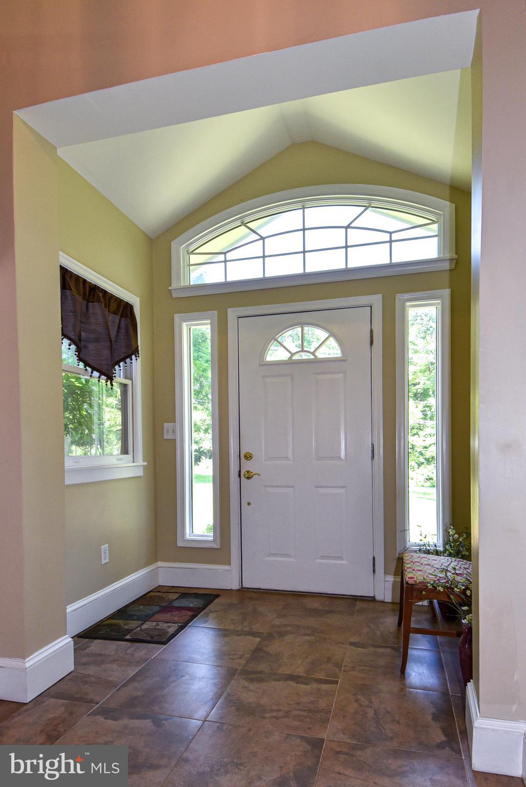 11525 Vale Road Oakton, VA 22124 - Photo 4 of 59