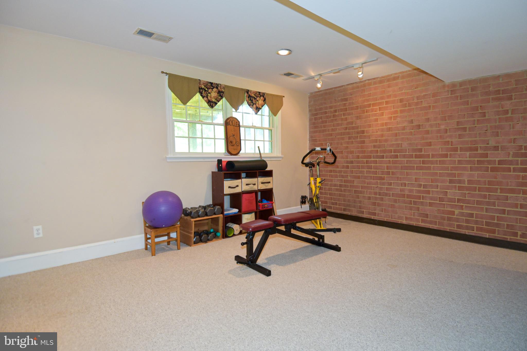 11525 Vale Road Oakton, VA 22124 - Photo 42 of 59