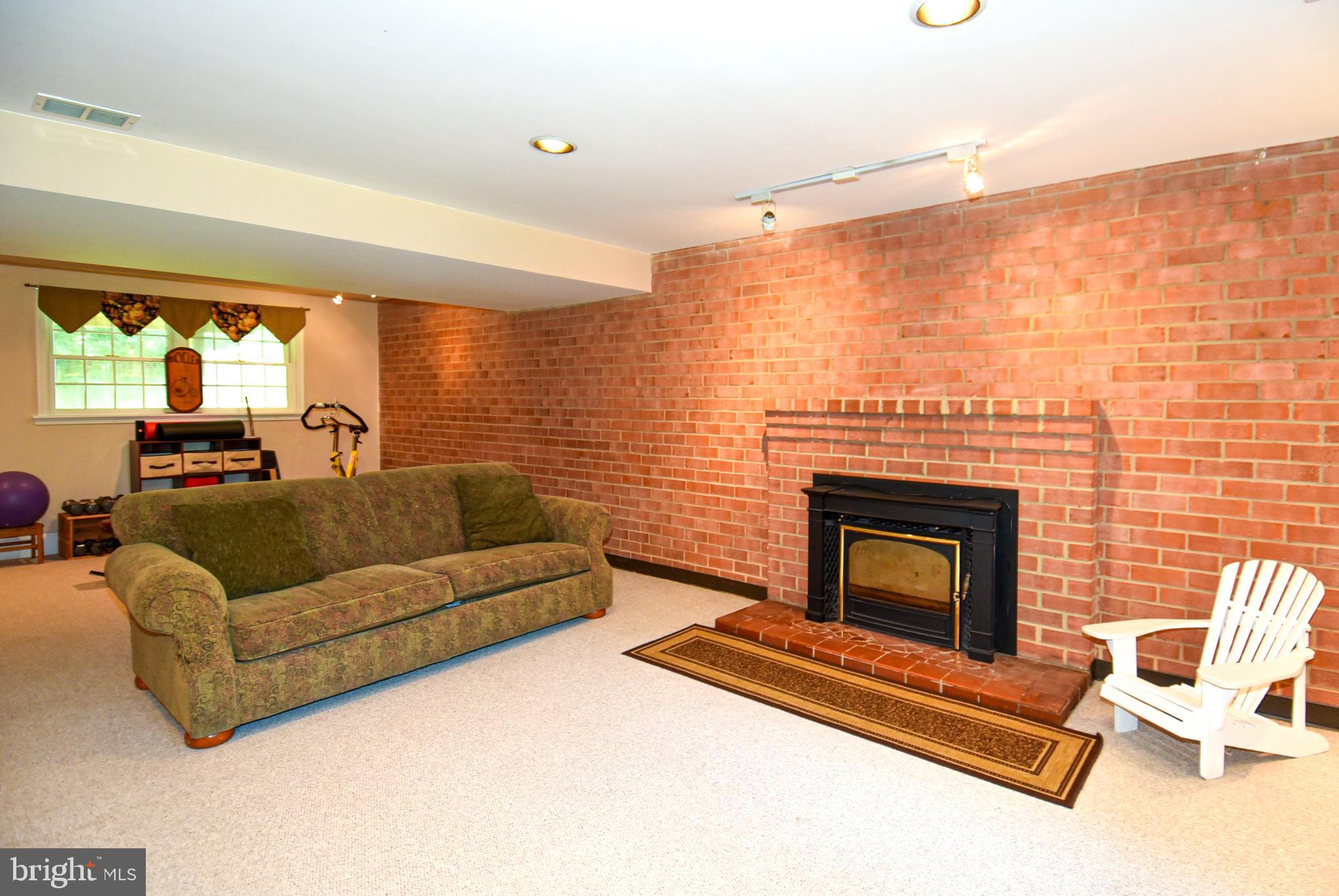 11525 Vale Road Oakton, VA 22124 - Photo 45 of 59