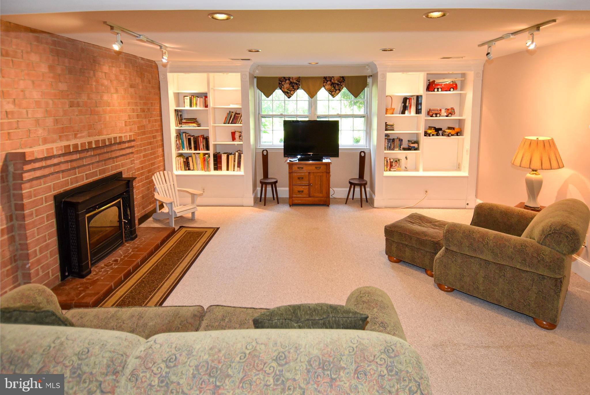 11525 Vale Road Oakton, VA 22124 - Photo 48 of 59