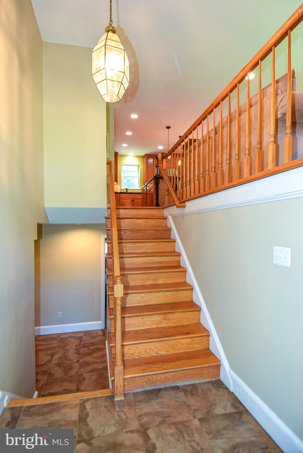 11525 Vale Road Oakton, VA 22124 - Photo 5 of 59