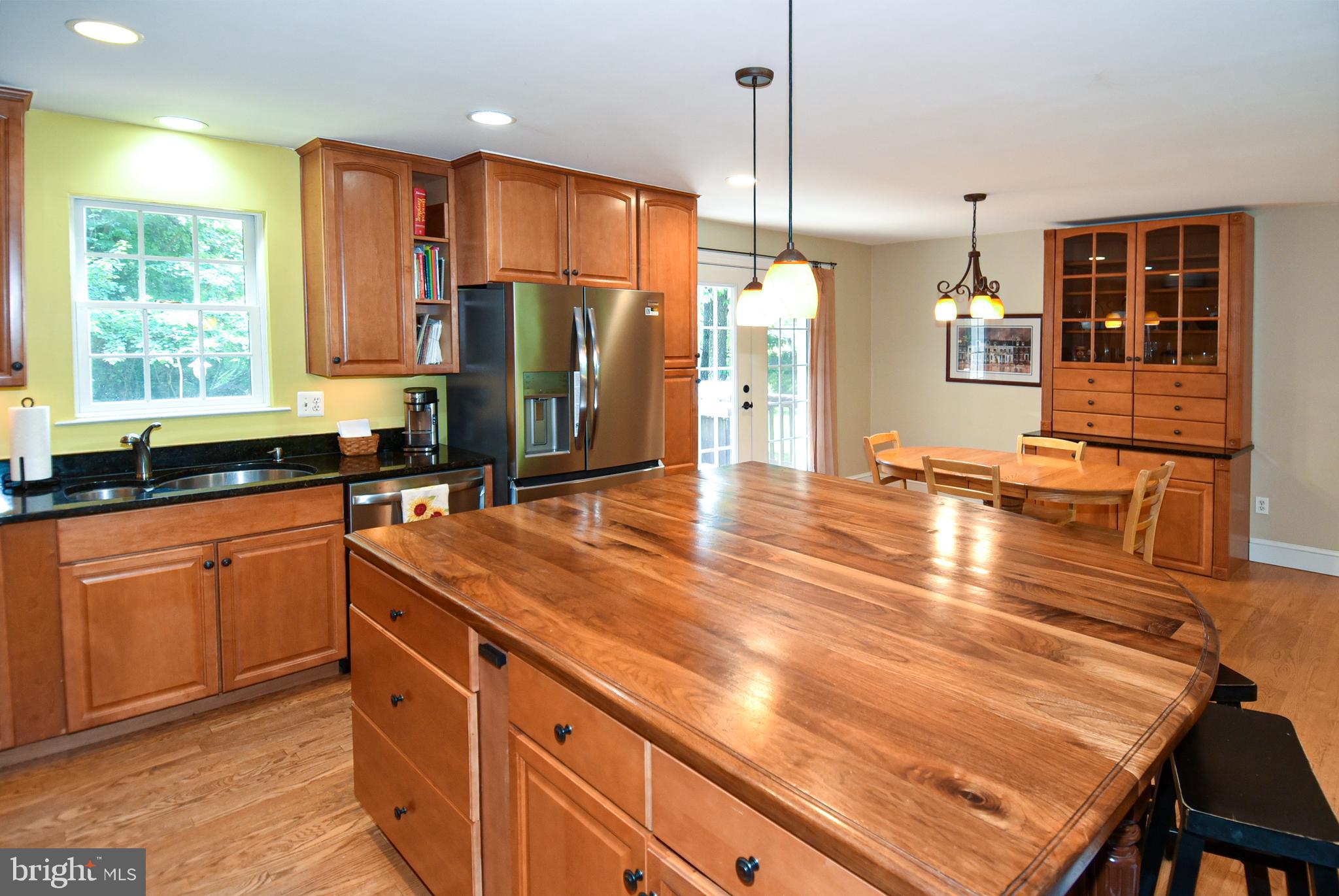 11525 Vale Road Oakton, VA 22124 - Photo 10 of 59