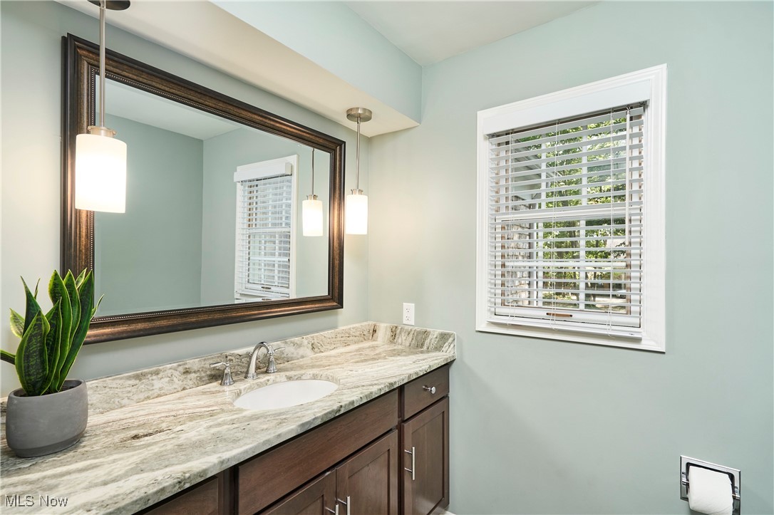 2285 Lancaster Road Akron, OH 44313 - Photo 28 of 48 Bathroom with vanity