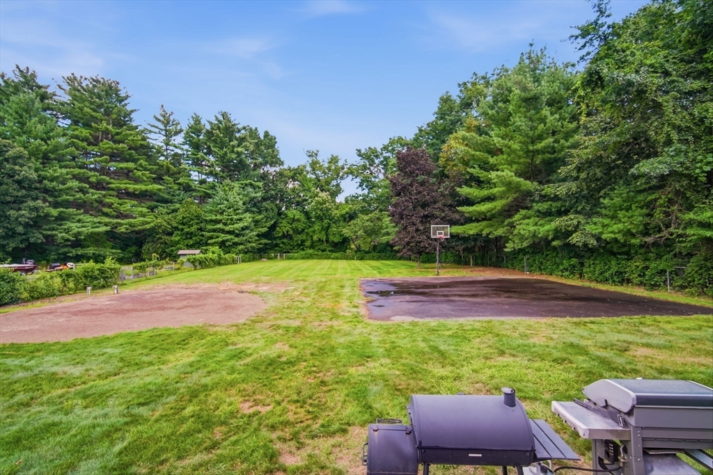 73 Meadowbrook Road Springfield, MA 01128 - Photo 32 of 39 Gallery Image 32