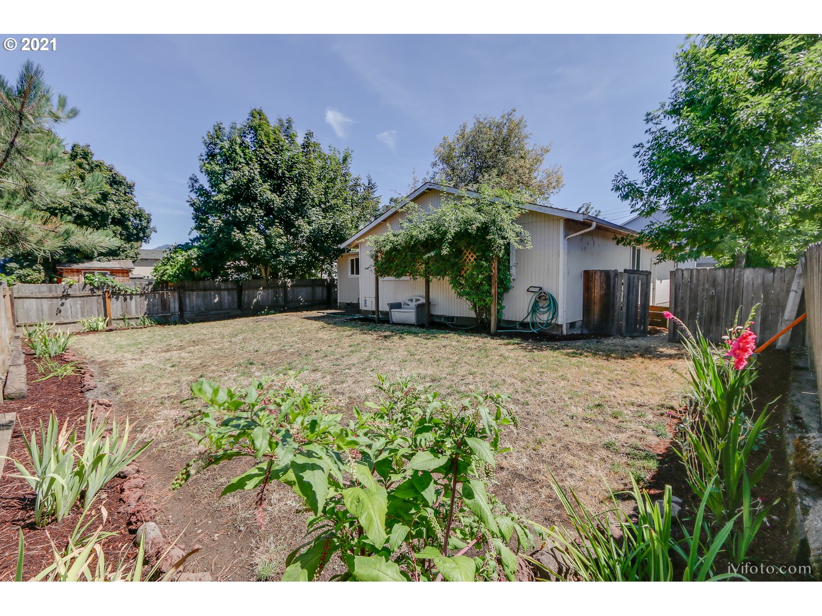 1962 5th Street Springfield, OR 97477 - Photo 19 of 22