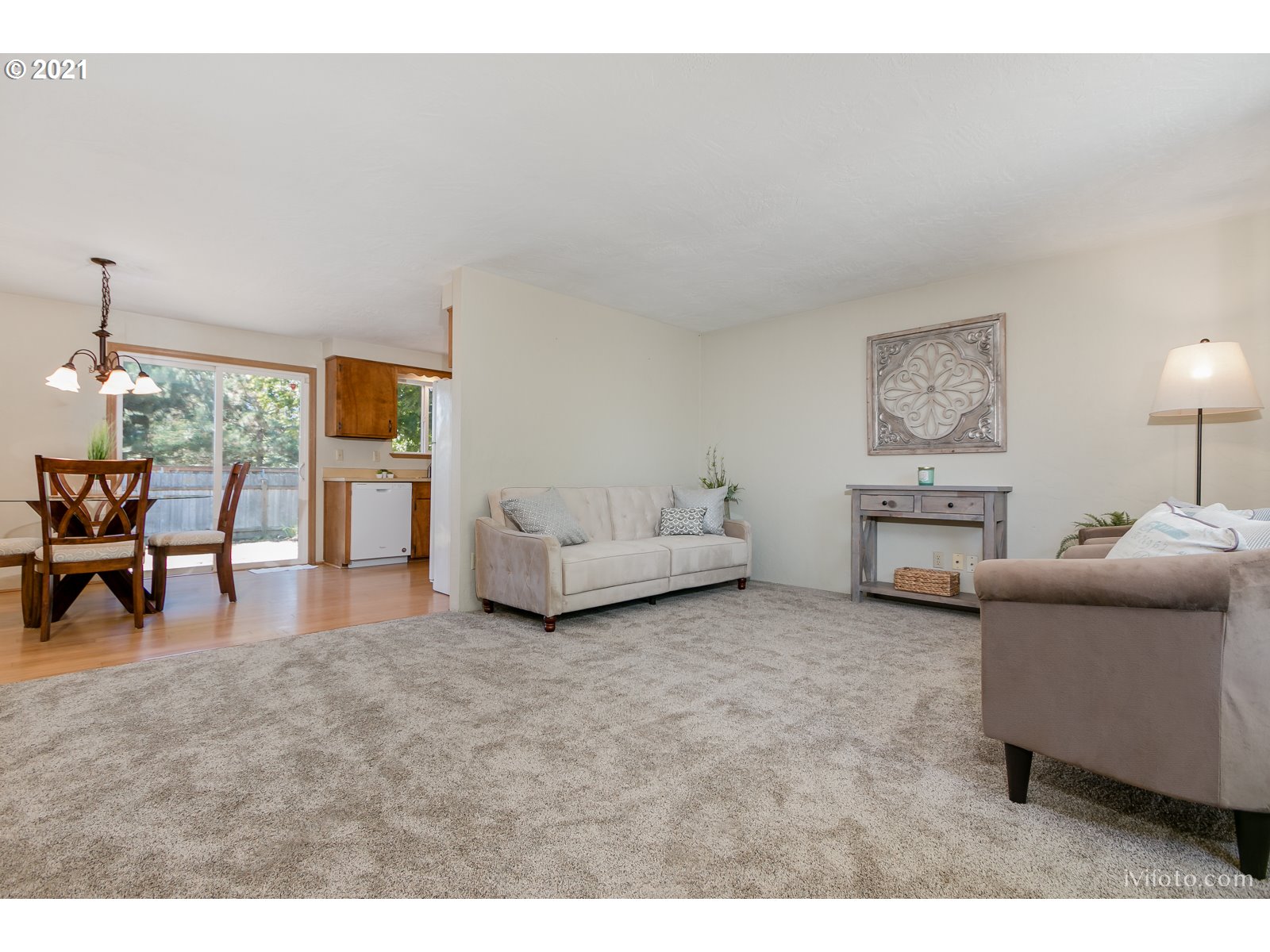 1962 5th Street Springfield, OR 97477 - Photo 4 of 22