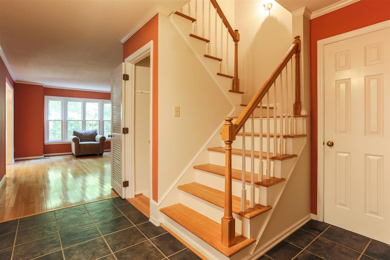 2856 Wycliff Road Raleigh, NC 27607 - Photo 5 of 29 Entry