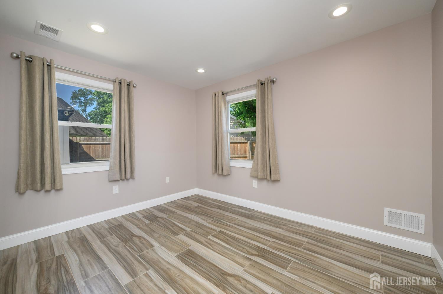 106 Greenbrook Road Green Brook, NJ 08812 - Photo 20 of 51