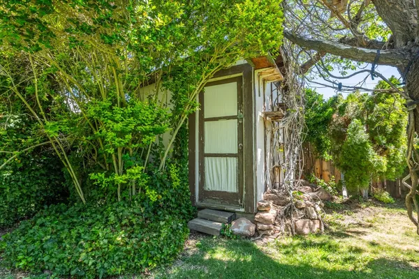 $549,900 | 725 West Elm Street, Bishop, CA 93514