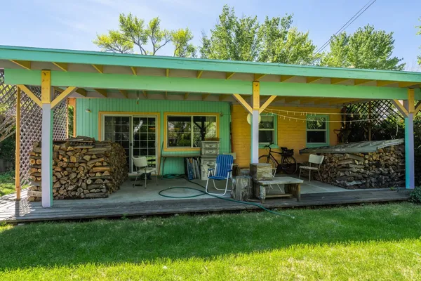 $549,900 | 725 West Elm Street, Bishop, CA 93514