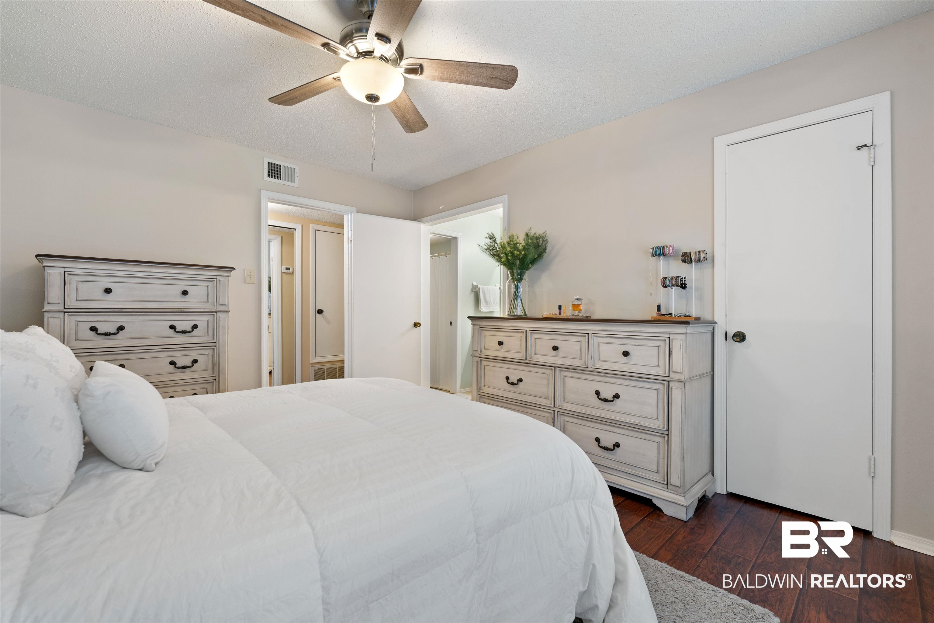 5900 Grelot Road, Unit 601 Mobile, AL 36609 - Photo 13 of 24 Primary
