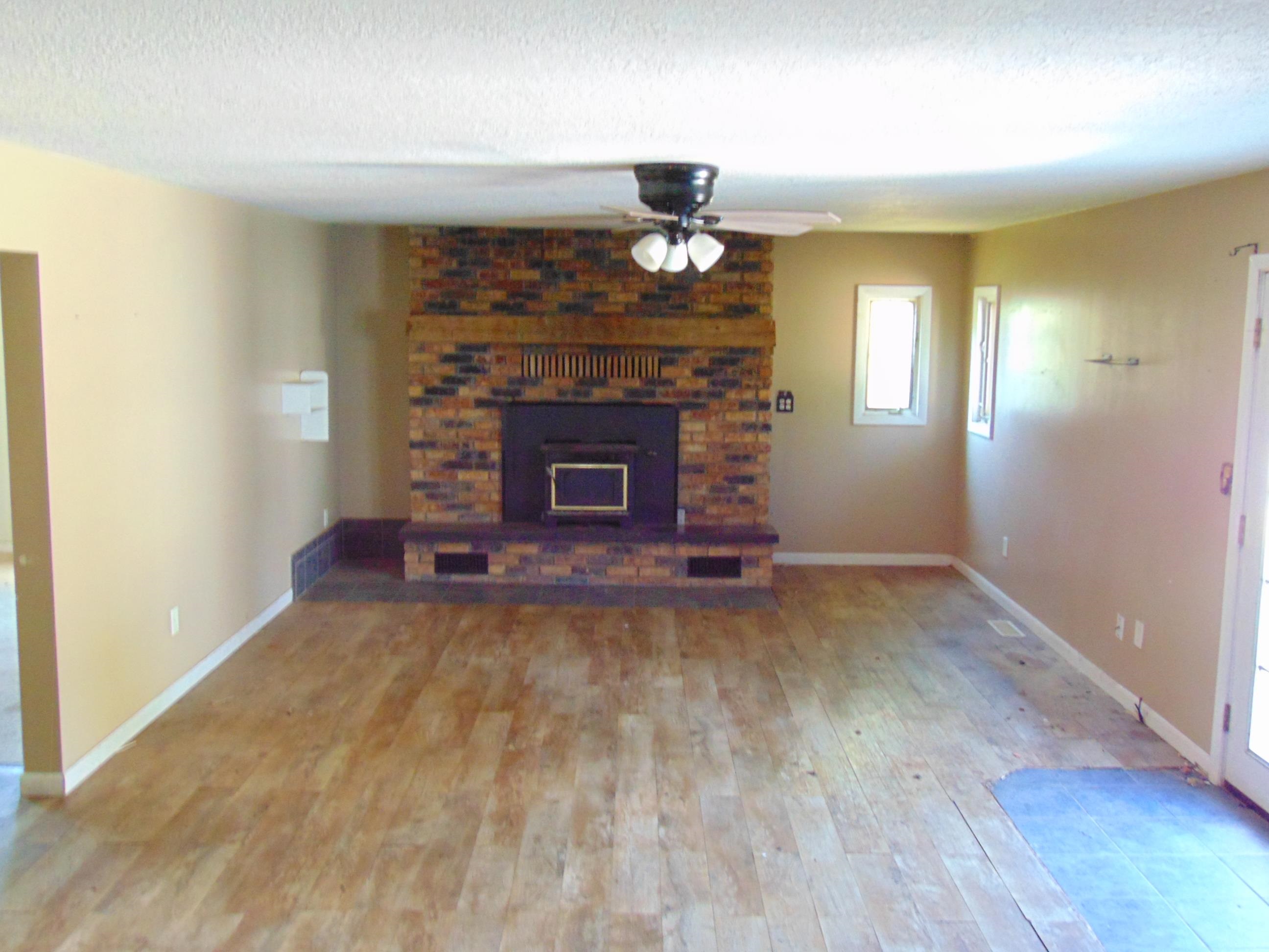 4052 South Shepherd Road Mount Pleasant, MI 48858 - Photo 7 of 15 1938650-5dd0f02d-87c5-4d59-9716-e13291ccbcf9.JPG